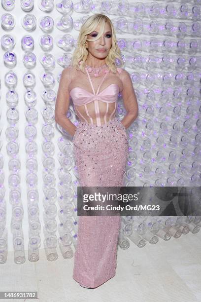 Donatella Versace attends The 2023 Met Gala Celebrating "Karl Lagerfeld: A Line Of Beauty" at The Metropolitan Museum of Art on May 01, 2023 in New...