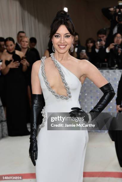 Aubrey Plaza attends The 2023 Met Gala Celebrating "Karl Lagerfeld: A Line Of Beauty" at The Metropolitan Museum of Art on May 01, 2023 in New York...