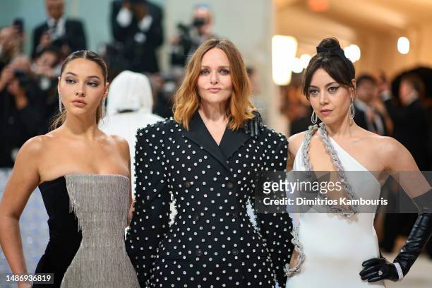 Madelyn Cline, Stella McCartney, and Aubrey Plaza attend The 2023 Met Gala Celebrating "Karl Lagerfeld: A Line Of Beauty" at The Metropolitan Museum...