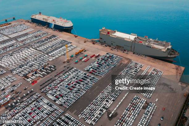 Car Loading Ship 736 Cargo Ship Carrying Cars Stock Photos, High-Res Pictures, and ...