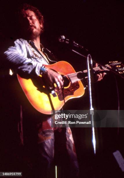 Gordon Lightfoot performing at Symphony Hall, Boston, MA on October 6, 1974