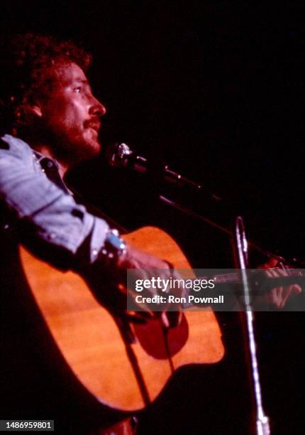 Gordon Lightfoot performing at Symphony Hall, Boston, MA on October 6, 1974
