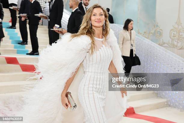 Gisele Bündchen attends The 2023 Met Gala Celebrating "Karl Lagerfeld: A Line Of Beauty" at The Metropolitan Museum of Art on May 01, 2023 in New...