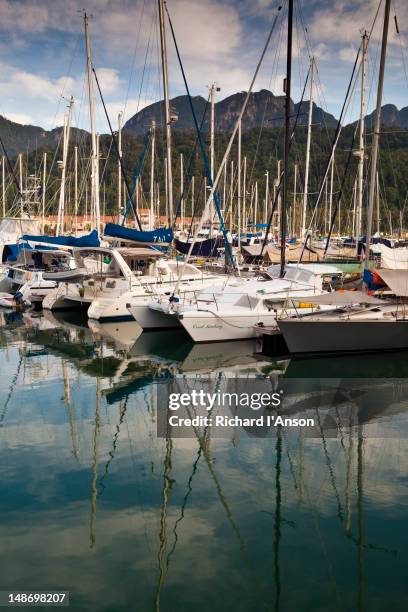 marina at telaga harbour park and gunung machinchang, pantai kok. - pantai kok stock pictures, royalty-free photos & images