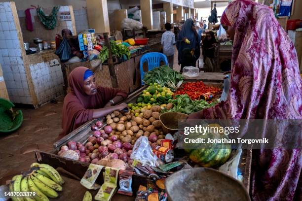 1 129 Somali Market Stock Photos High Res Pictures And Images Getty 1-129-somali-market-stock-photos-high-res-pictures-and-images-getty