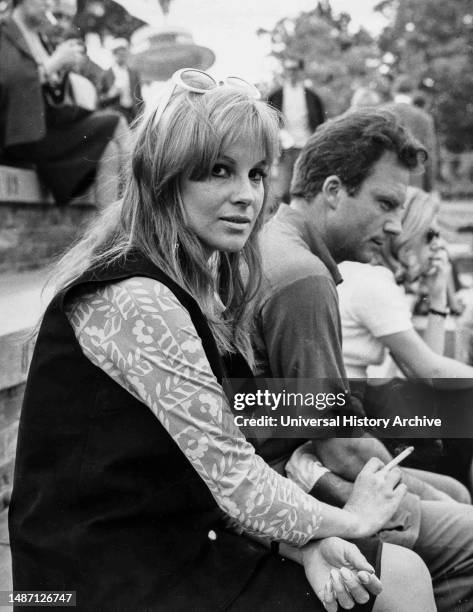 Antonella Lualdi and Franco Interlenghi, 60s.