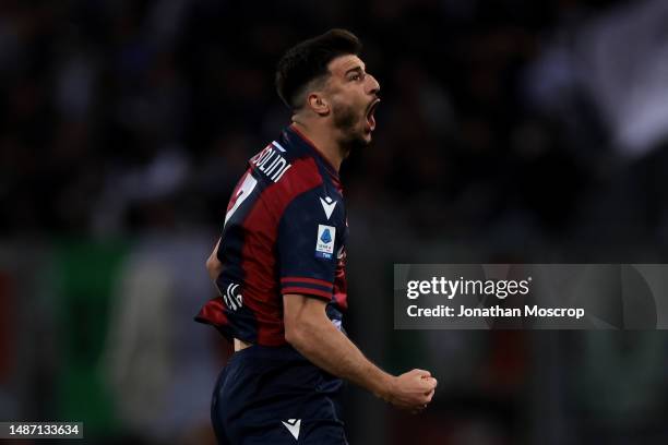 Riccardo Orsolini of Bologna FC celebrates after scoring to give the side a 1-0 lead during the Serie A match between Bologna FC and Juventus at...