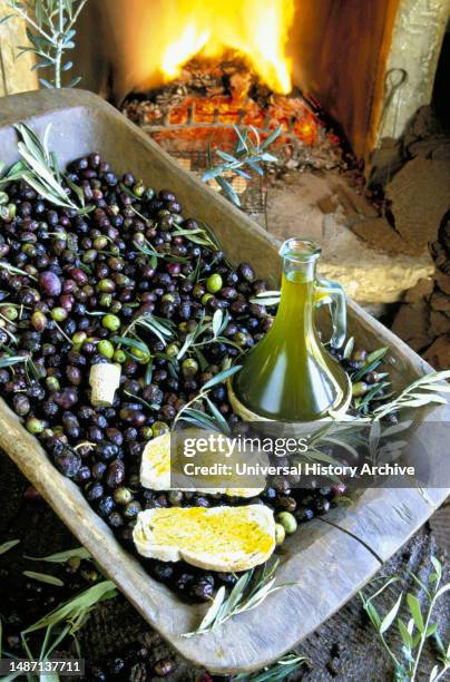 Italy. Umbria. Gualdo Tadino. Oil and Olives.