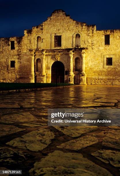 The alamo mission, san antonio, texas, USA.