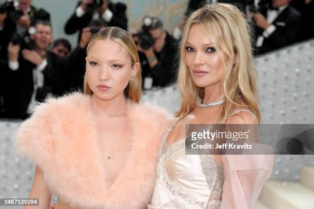 Lila Moss and Kate Moss attend the 2023 Met Gala Celebrating "Karl Lagerfeld: A Line Of Beauty" at Metropolitan Museum of Art on May 01, 2023 in New...