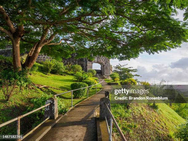 fort frederick, a historical french fort in the caribbean island nation of grenada - saint georges - fotografias e filmes do acervo