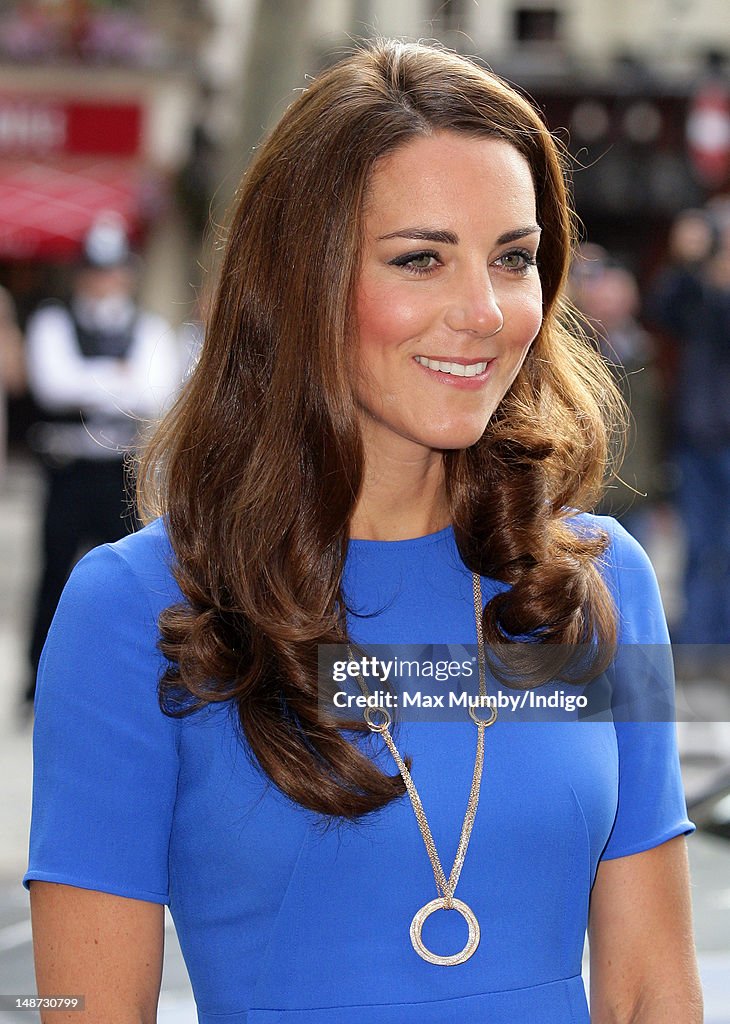 Catherine, Duchess of Cambridge Visits National Portrait Gallery's 'Road To 2012: Aiming High' Exhibition