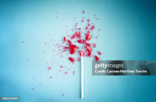 exploding - ungesund leben stock-fotos und bilder
