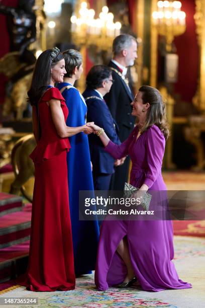 Queen Letizia of Spain greets María Cristina de Ulloa y Solís-Beaumont before the Gala dinner for the President of Colombia Gustavo Francisco Petro...