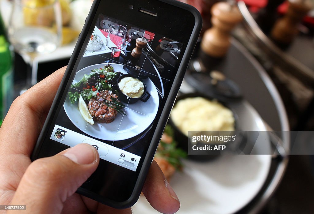 FRANCE-INTERNET-GASTRONOMY-FOOD