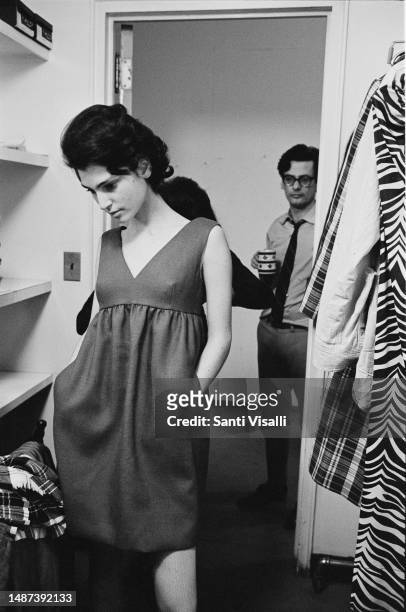 Richard Avedon prepares a shoot with Benedetta Barzini on April 10, 1967 in New York, New York.