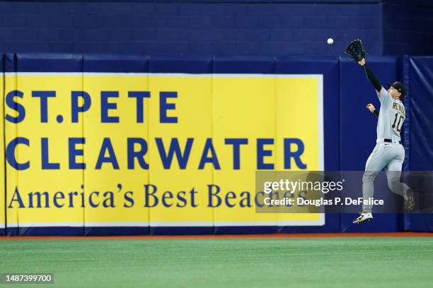 Bryan Reynolds of the Pittsburgh Pirates attempts to field a ball during the third inning against the Tampa Bay Rays at Tropicana Field on May 03,...