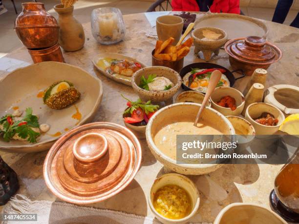traditional egyptian breakfast at the giza pyramid complex in giza, egypt - vegetarian food pyramid stock pictures, royalty-free photos & images