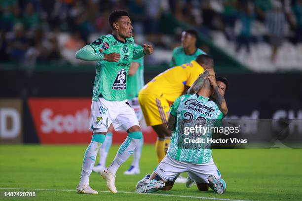 William Tesillo of Leon and Adonis Frias of Leon celebrates victory after the semifinal second leg match between Leon and Tigres UANL as part of the...