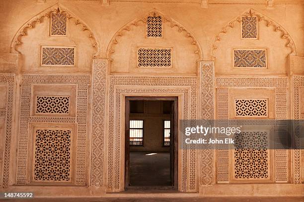 beit sheik isa bin ali house, interior room. - bahrain stock pictures, royalty-free photos & images