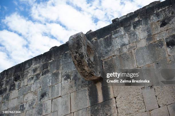 chichen itza pyramid in yucatan mexico, antique architecture details - brezinska stock pictures, royalty-free photos & images