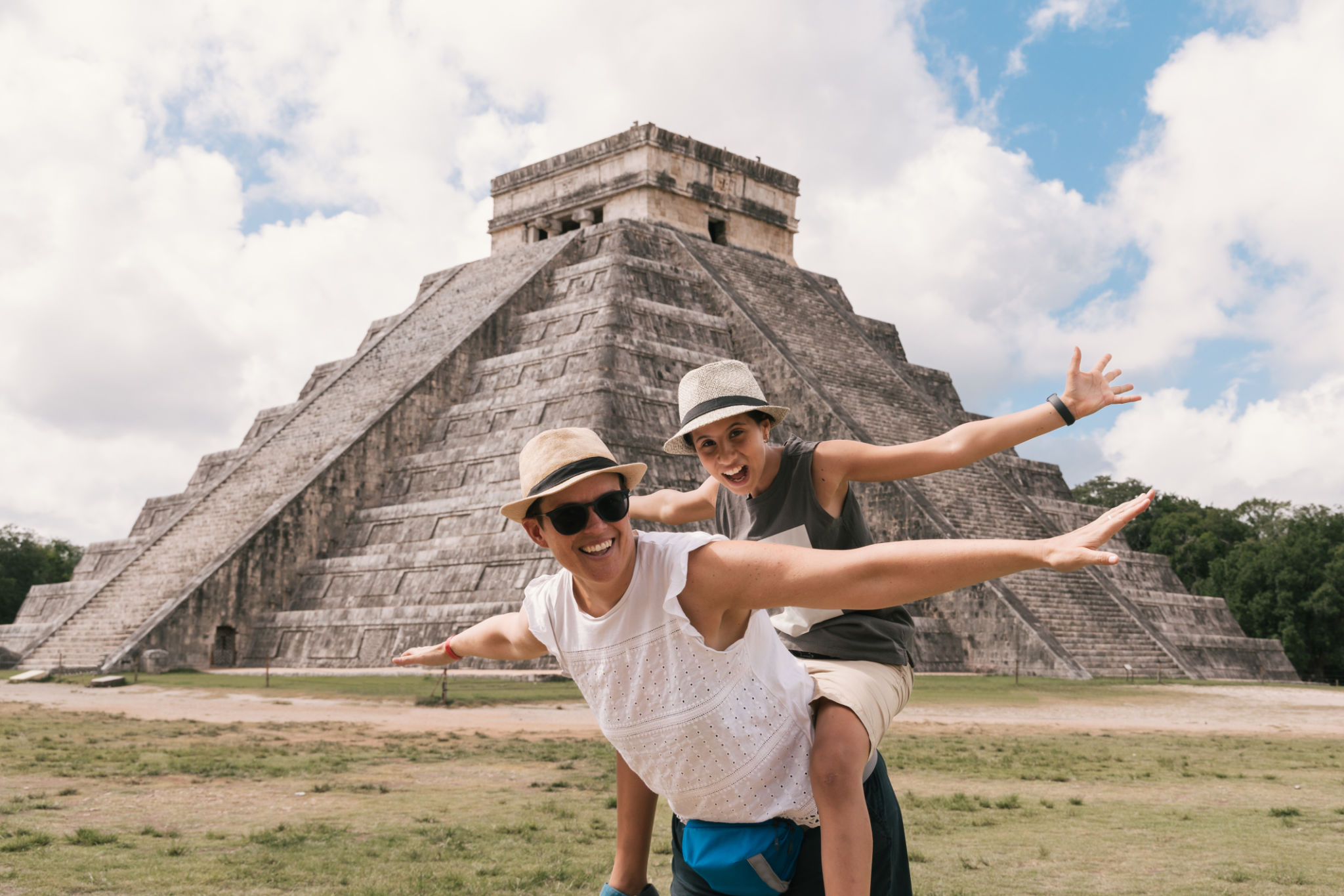 youth travel Mexico