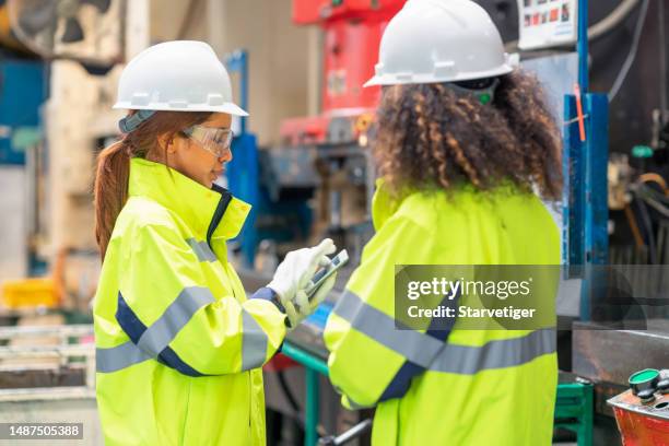 qa engineer finds and fixes error in a product before its launch, collaborating with developers on fixes to those problems. - digitization stock pictures, royalty-free photos & images