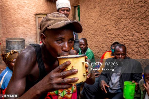 Strong Beer Rwanda Sorghum Beer Photos and Premium High Res Pictures - Getty Images