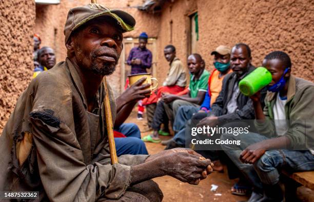 Strong Beer Rwanda Sorghum Beer Photos and Premium High Res Pictures - Getty Images