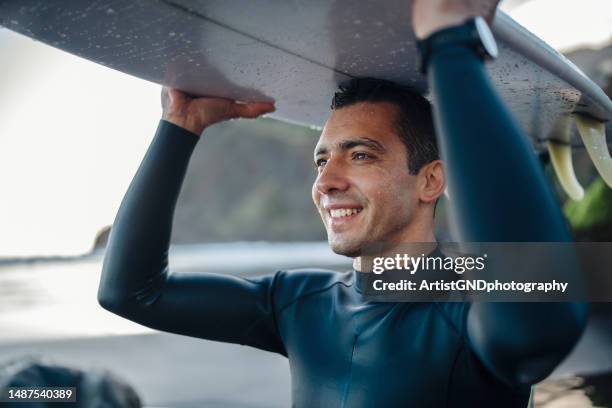 surfing makes me happy. - surfer stock pictures, royalty-free photos & images