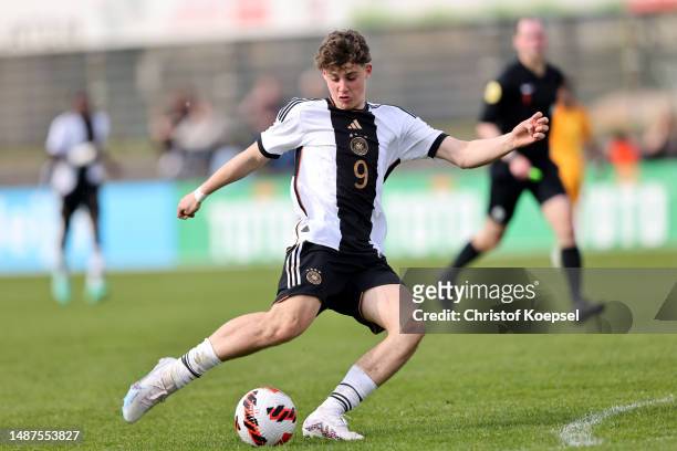 Alexander Staff of Germany runs with the ball during the international friendly match between U15 Netherlands and U15 Germany at Achilles 1894...