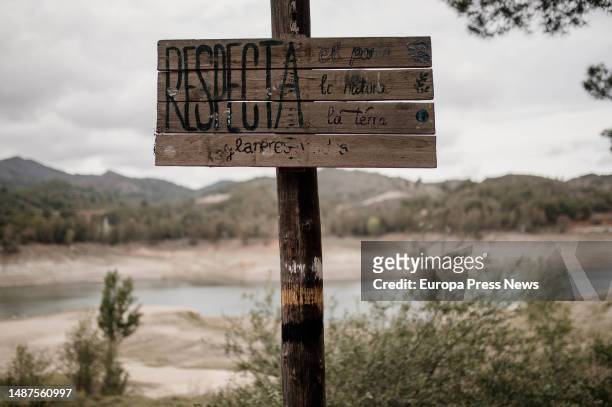 View of the Riudecanyes reservoir, on May 4 in Tarragona, Catalonia, Spain. The community of irrigators of the Riudecanyes reservoir, in Tarragona,...