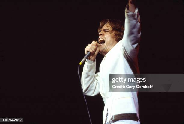 American Rock and Pop musician David Johansen performs onstage at the Palladium, New York, New York, August 20, 1979.