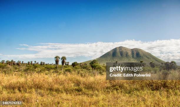 poca volcano, pocho , cordoba - córdoba argentina stock pictures, royalty-free photos & images