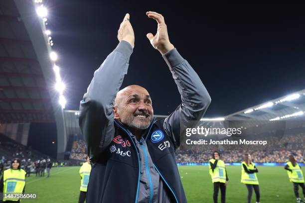 Luciano Spalletti Head coach of SSC Napoli applauds the fans after re-entring the field of play following the final whistle of the Serie A match...