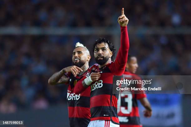 Gabriel Barbosa of Flamengo celebrates after scoring the team's first goal with teammate Arturo Vidal during a Copa CONMEBOL Libertadores 2023 Group...