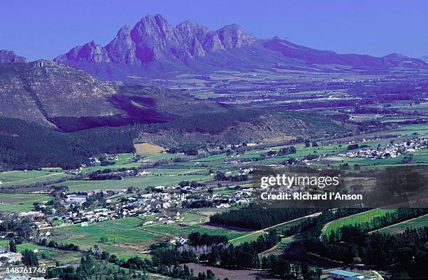 the wine growing area and township of franschhoek - franschhoek bildbanksfoton och bilder