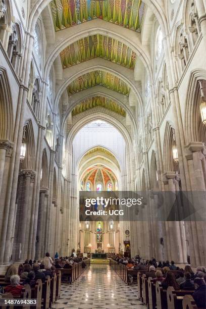 945 Catedral Interior Stock Photos, High-Res Pictures, and Images ...