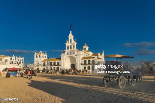 el rocio village and hermitage, almonte. el rocio,marismas de doana, doana national park, huelva province, andalusia. spain - ubicaciones geográficas stock pictures, royalty-free photos & images