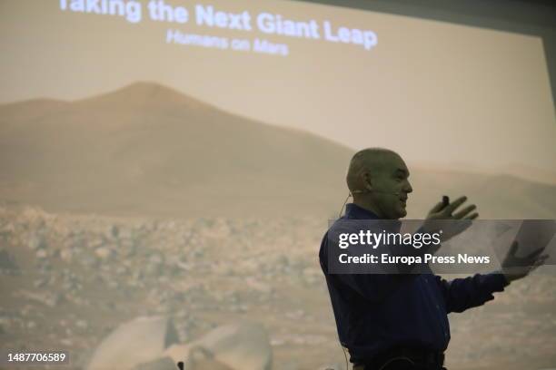 The Spanish NASA engineer, Carlos Garcia-Galan Castillo, has given a press conference at the headquarters of the ETS de Ingenieria de...