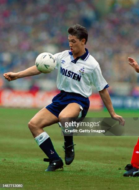 Spurs striker Gary Lineker in action during the 1991 FA Cup Final between Tottenham Hotspur and Nottingham Forest at Wembley Stadium on May 18th,...