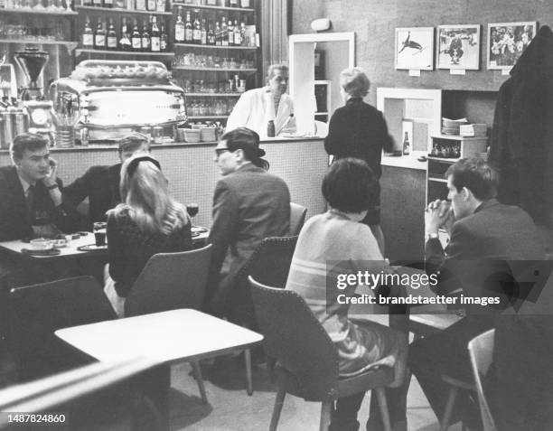 Guests in a Viennese espresso, circa 1965.