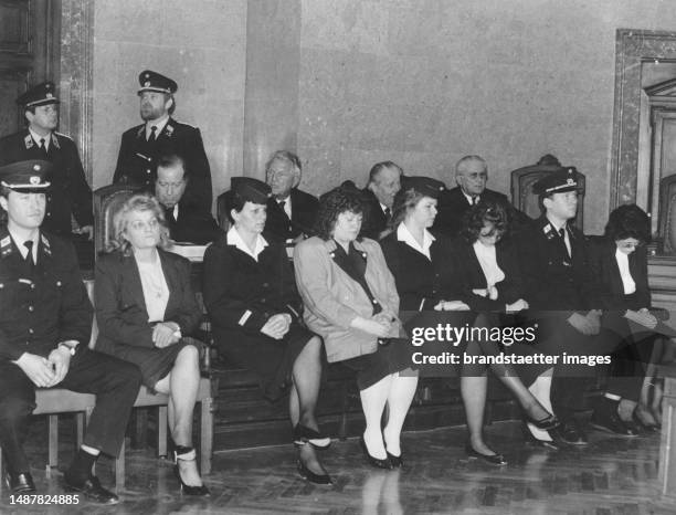 Lainz trial in the Vienna Regional Court. With the accused nurses Stefanija Mayer - Maria Gruber - Irene Leidolf - Waltraut Wagner . 28 February 1991.