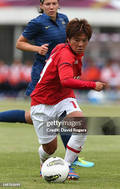 Shinobu Ohno of Japan runs with the ball during the friendly international match between Japan Women and France Women at Stade Charlety on July 19,...