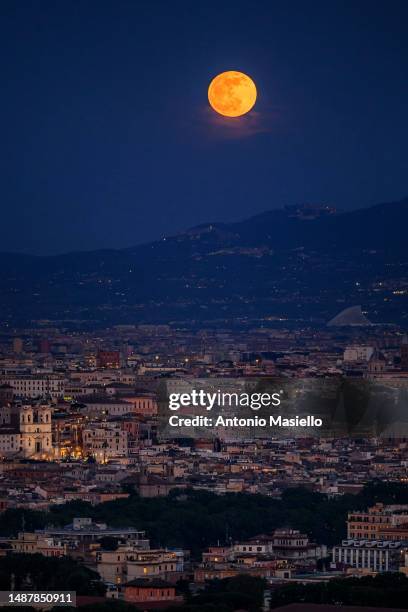 September Moon Rome Moonlight Over Rome Photos and Premium High Res Pictures - Getty Images