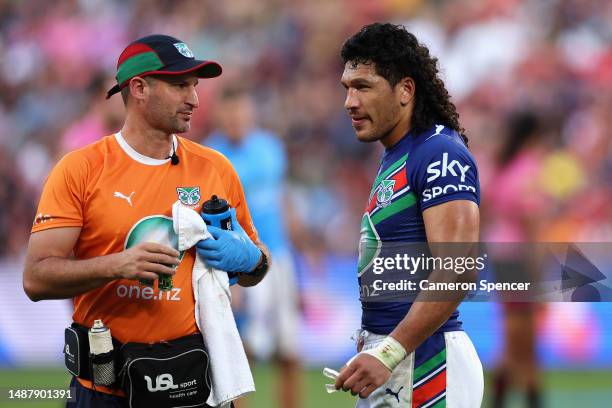 Dallin Watene-Zelezniak of the Warriors leaves the field for an HIA during the round 10 NRL match between the New Zealand Warriors and Penrith...