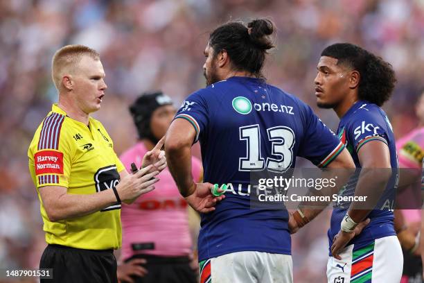 Referee Todd Smith talks to Tohu Harris of the Warriors and Demitric Sifakula of the Warriors during the round 10 NRL match between the New Zealand...