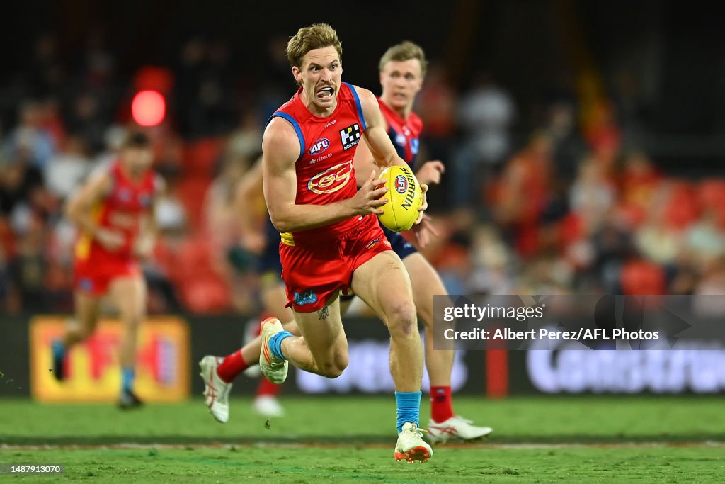 AFL Rd 8 - Gold Coast v Melbourne