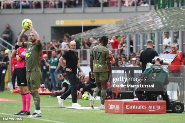 Rafael Leao of AC Milan is substituted off due to injury during the Serie A match between AC MIlan and SS Lazio at Stadio Giuseppe Meazza on May 06,...