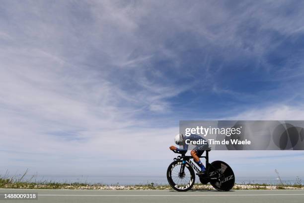 Óscar Rodríguez of Spain and Movistar Team sprints during the 106th Giro d'Italia 2023, Stage 1 a 19.6km individual time trial from Fossacesia Marina...